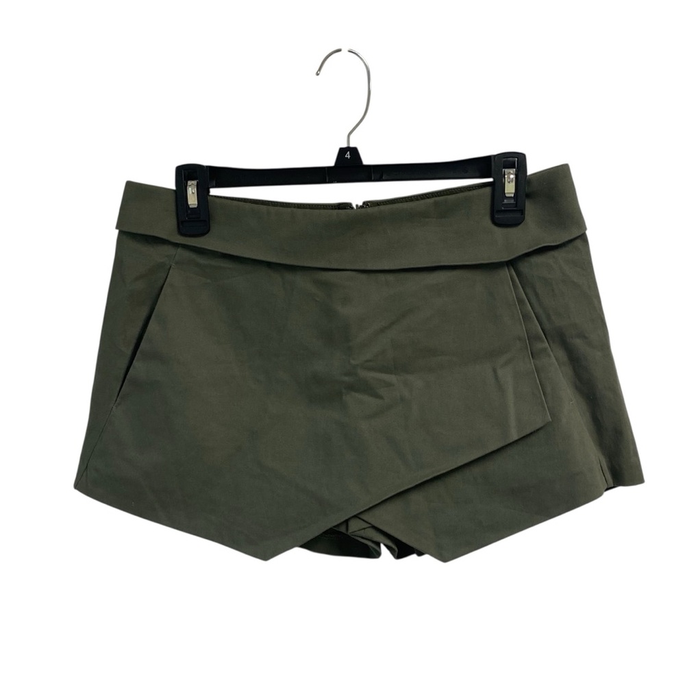 Gianni Bini Olive Green Women's Shorts Size Small Tennis Active Casual‎ Wear